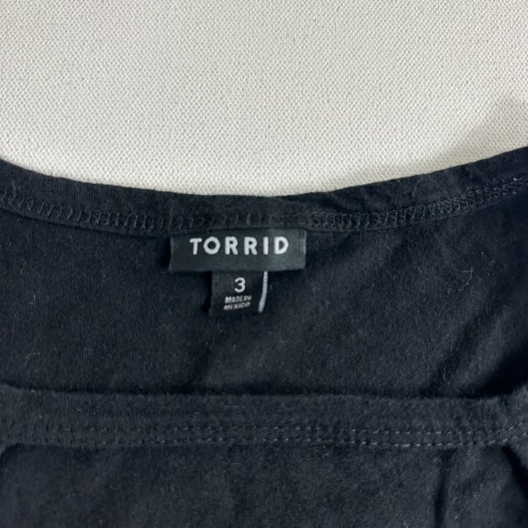 Torrid Shirt Women 3 Black Red Floral Graphic Destroyed Front Choker Neck Tee - Picture 4 of 9